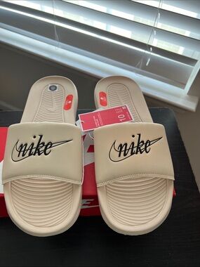 Nike  Victori One Slide Cream Slide Sandals with Black Script Logo